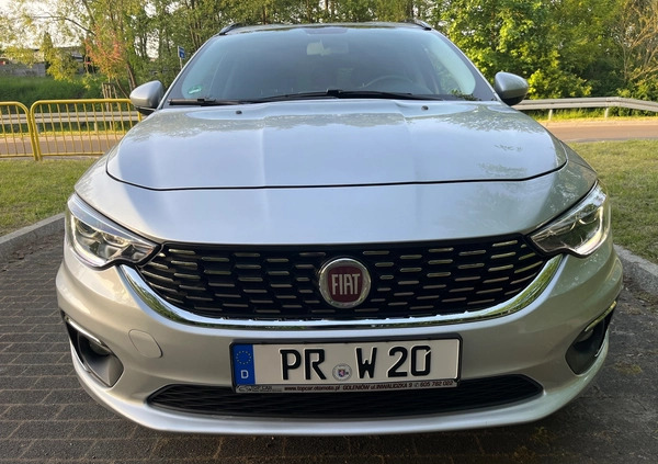 Fiat Tipo cena 48900 przebieg: 70021, rok produkcji 2019 z Murowana Goślina małe 631